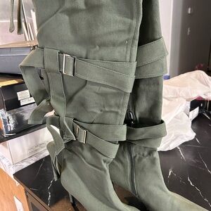 Chic Olive Buckle Boots